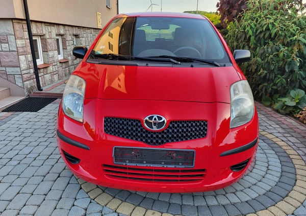 Toyota Yaris cena 14500 przebieg: 89000, rok produkcji 2006 z Pasym małe 529